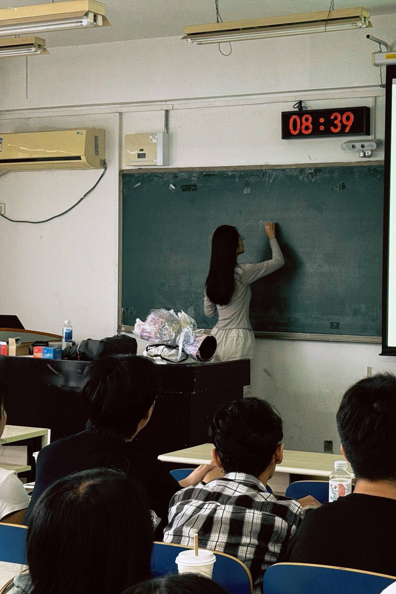 上海投稿 tweet media