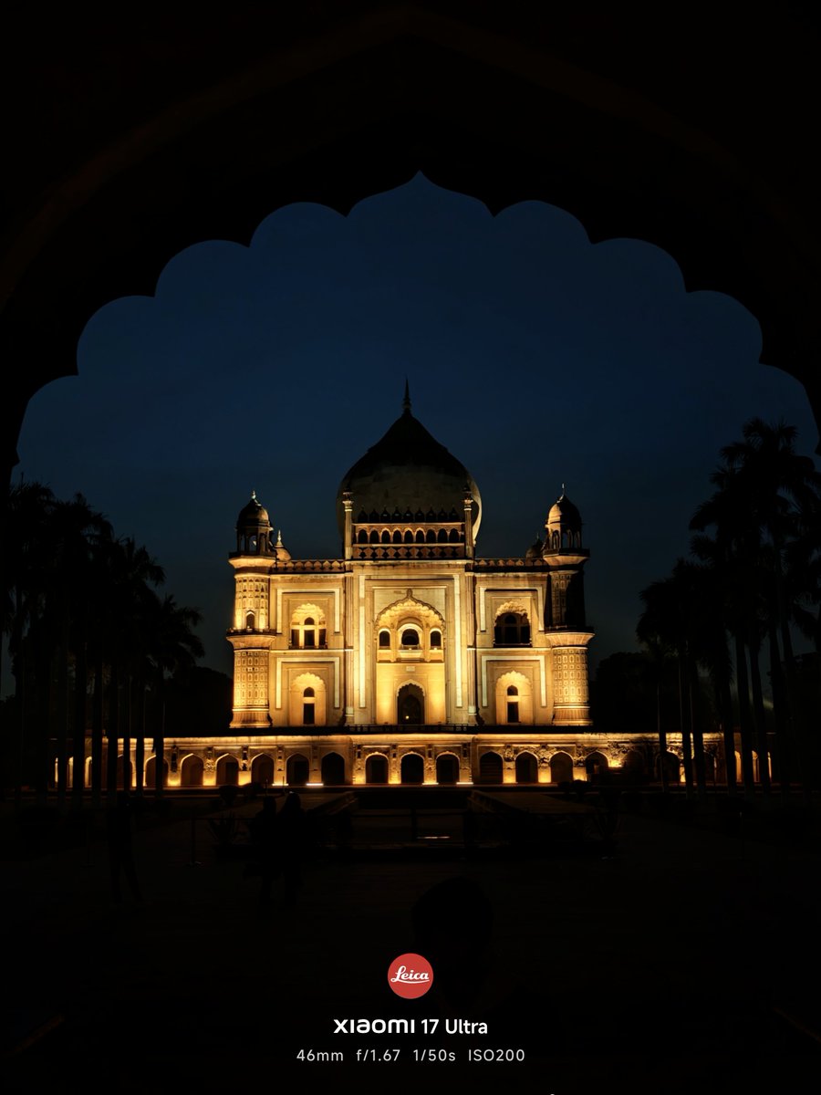 Fell in love with the night again, thanks to #Xiaomi17Ultra