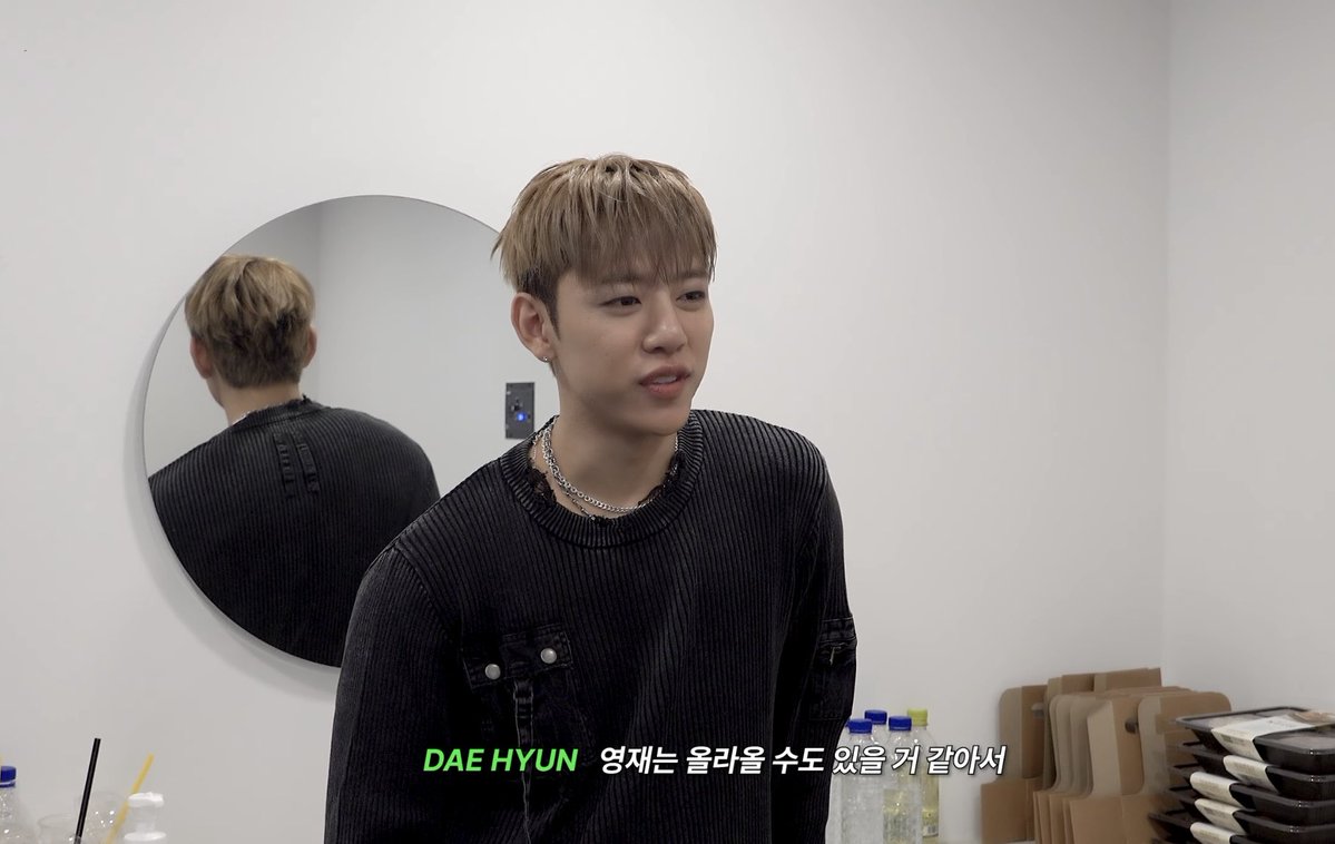 유부초밥 tweet media