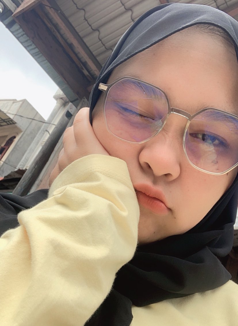 Val 🧀 tweet media