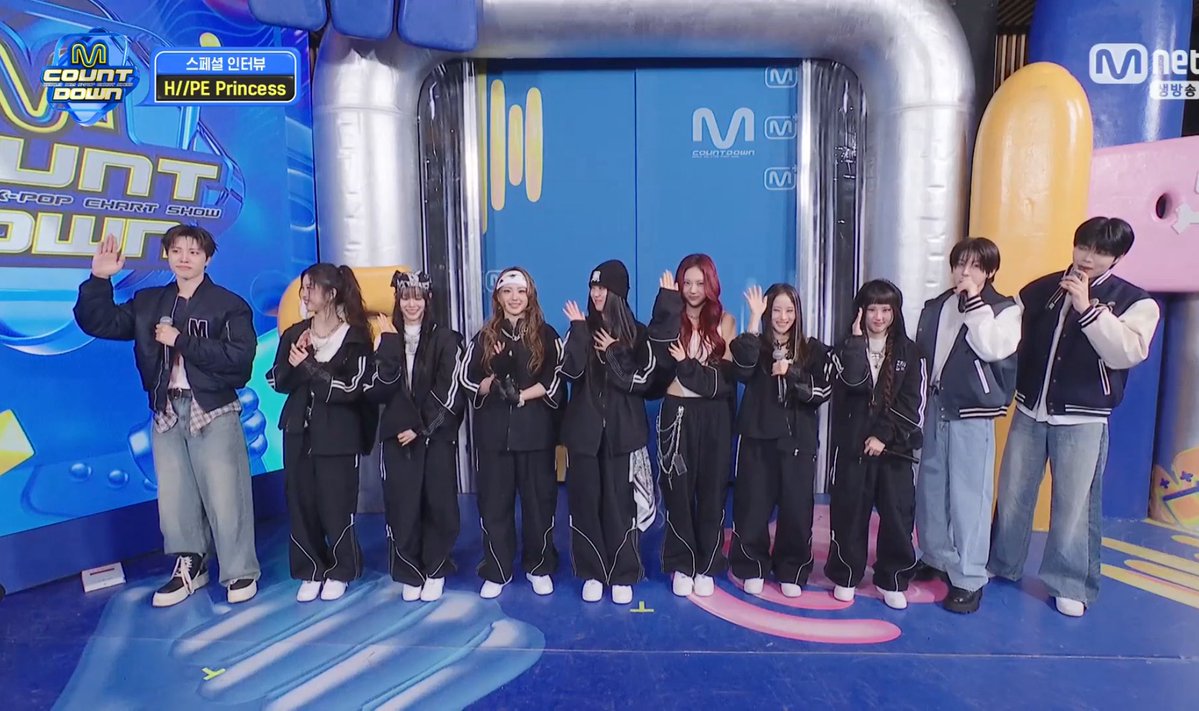 Møø .. tweet media