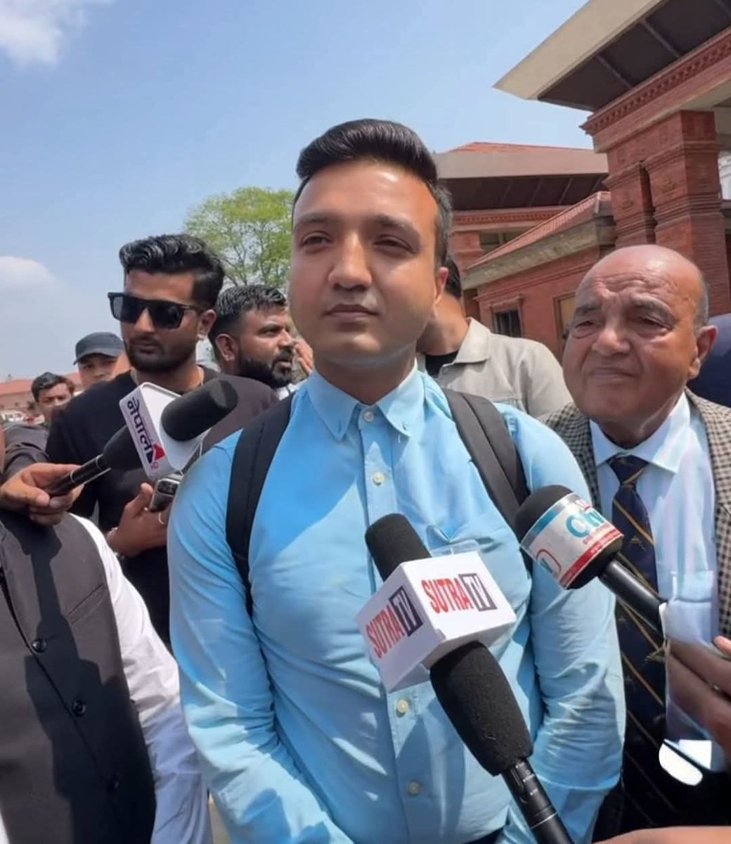 दीप tweet media