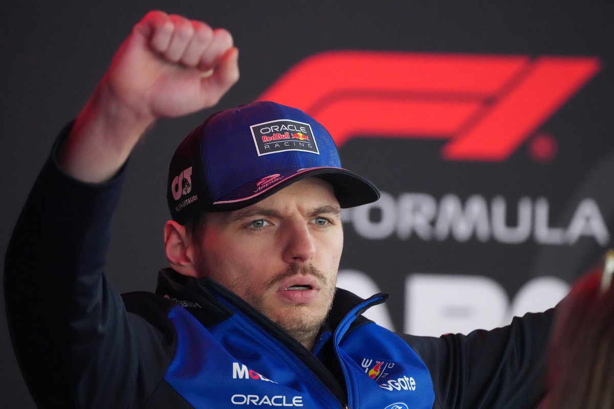 MirrorF1's tweet photo. Max Verstappen tells #F1 journalist to 'get out' as tensions boil over at #JapaneseGP 🇯🇵😳 https://t.co/CMPeqSKfuG https://t.co/Bol52J3jxp