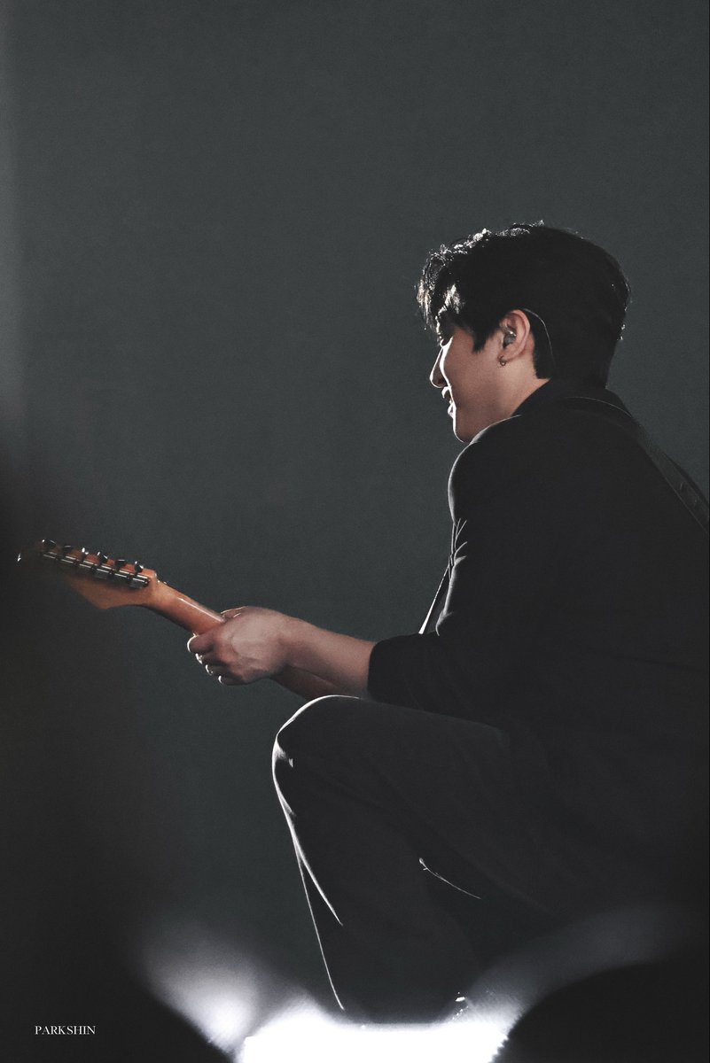 𝐒𝐇𝐈𝐍 tweet media