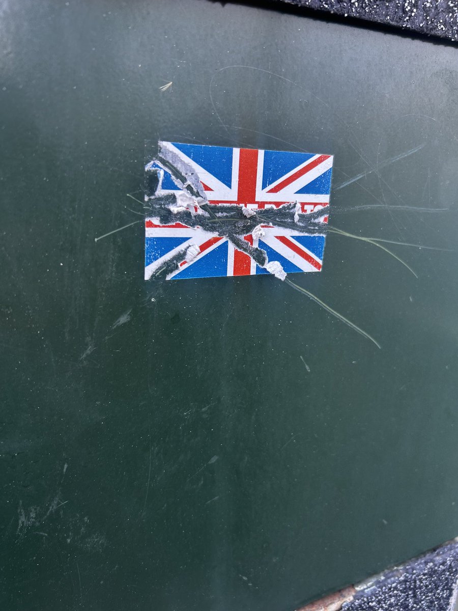 Lydia 🇬🇧 tweet media