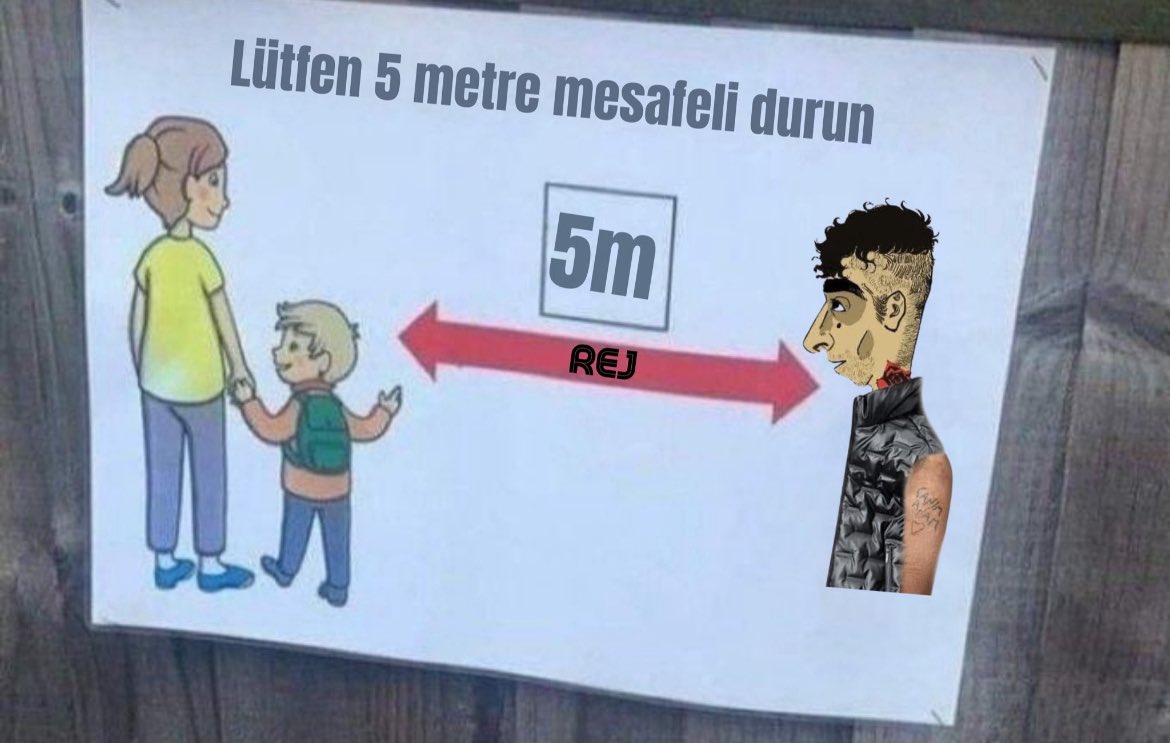 Türk milleti canını korumak için artık uyarı levhaları koymaya başladı.