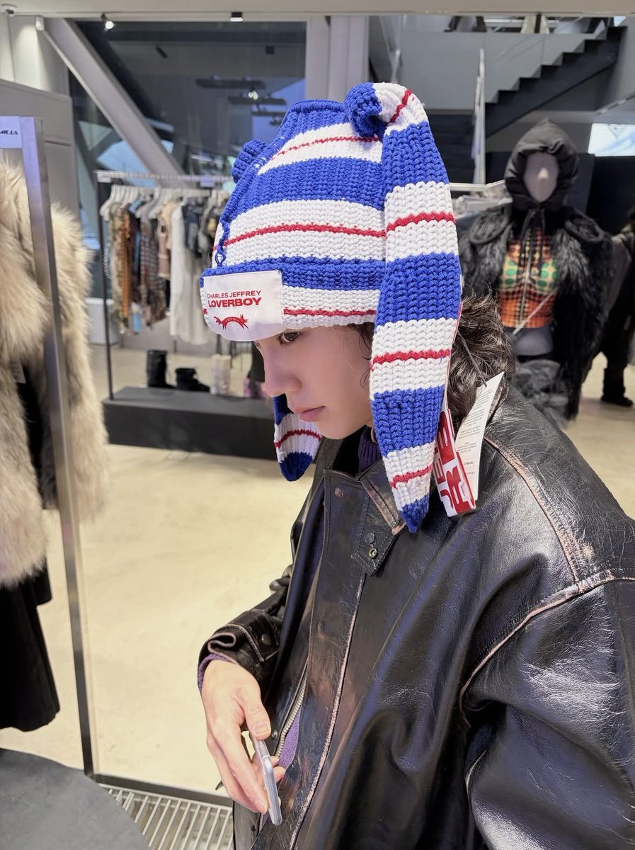 ༊*·˚ tweet media