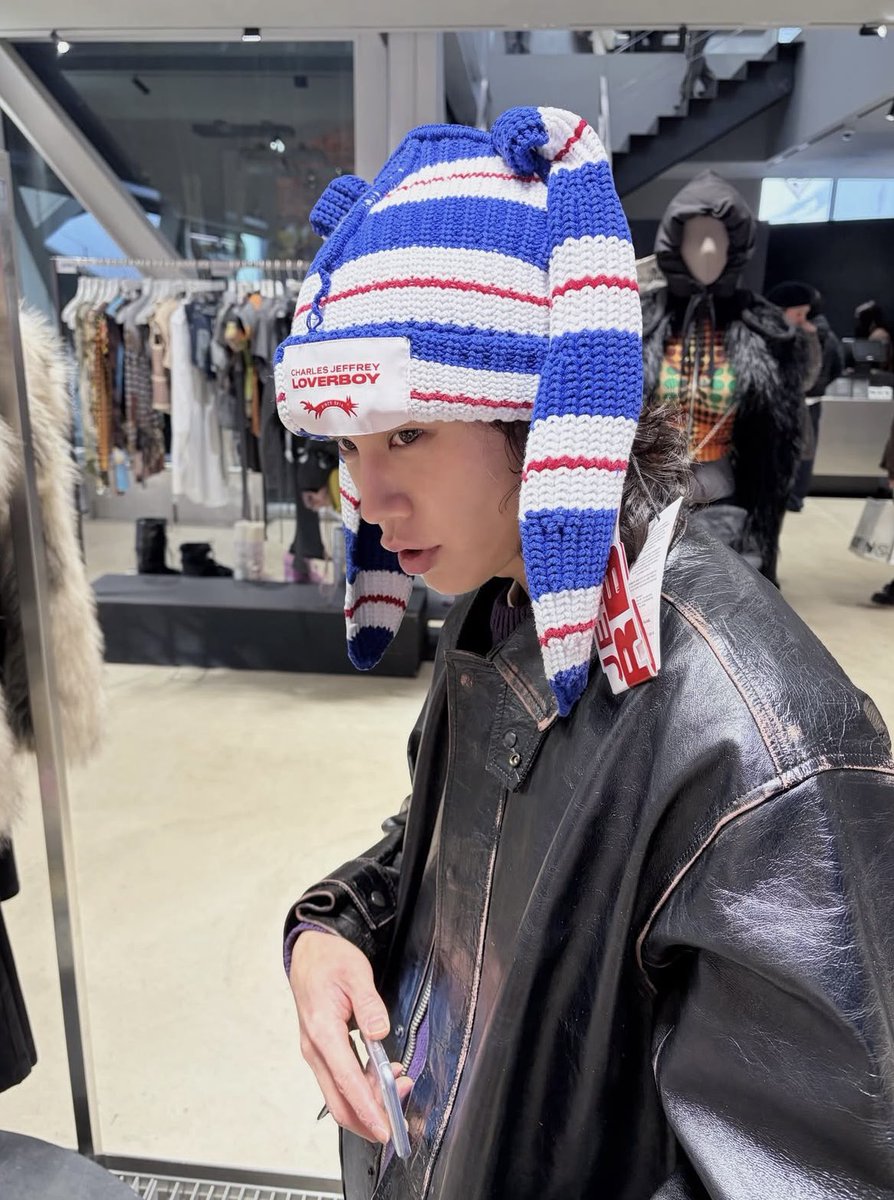 ༊*·˚ tweet media