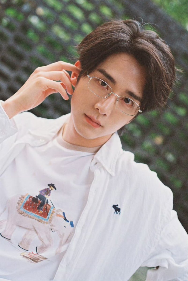 C-starry tweet media