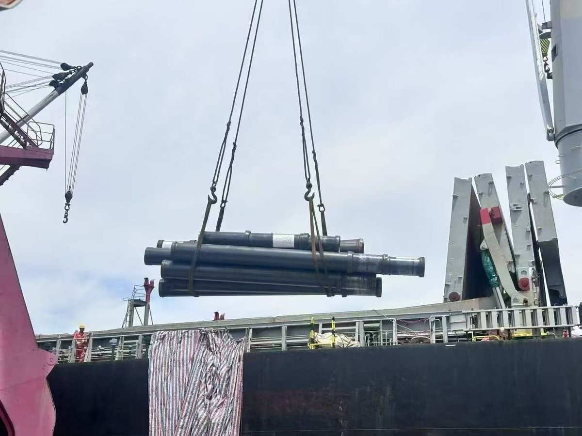 VFC_Leafs's tweet photo. Challenge: 1,700 containers in a year 
– Daily Report: March 26
10 x40HC fm Qingdao to Chennai https://t.co/TiXcuzhuni
