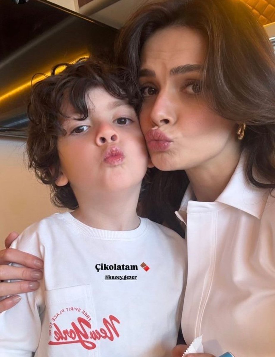 sinEmine tweet media