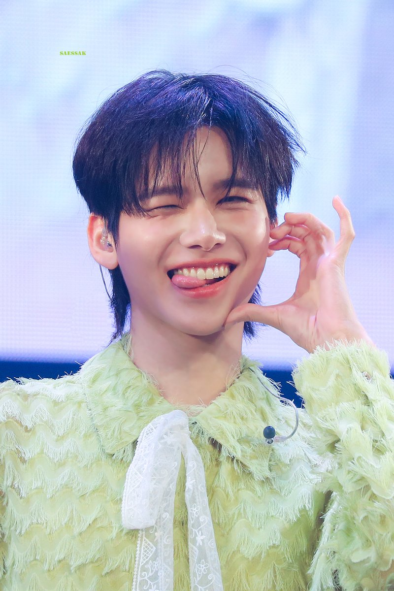 saessak__th's tweet photo. 260323 HQ
#DMDWORLDINTOKYO #jimmyohm #ohmkrit
고양이가 일케 청순할수가잇다고 .. 💚💚💚💚 https://t.co/UE7bJr9q8W