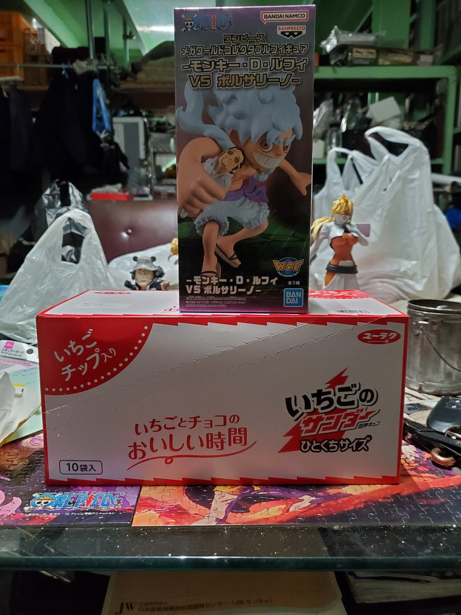 Gen5613's tweet photo. 本日も安心、安定の川万さんへ！
メガワーコレメインで後は青果などなど！
タンに生ウニ、リンゴ、パイナップル、イチゴ2種とセナさんオススメ三点セット！

本日もありがとうございました。
#川越万代 https://t.co/9YGHrE7Wgw