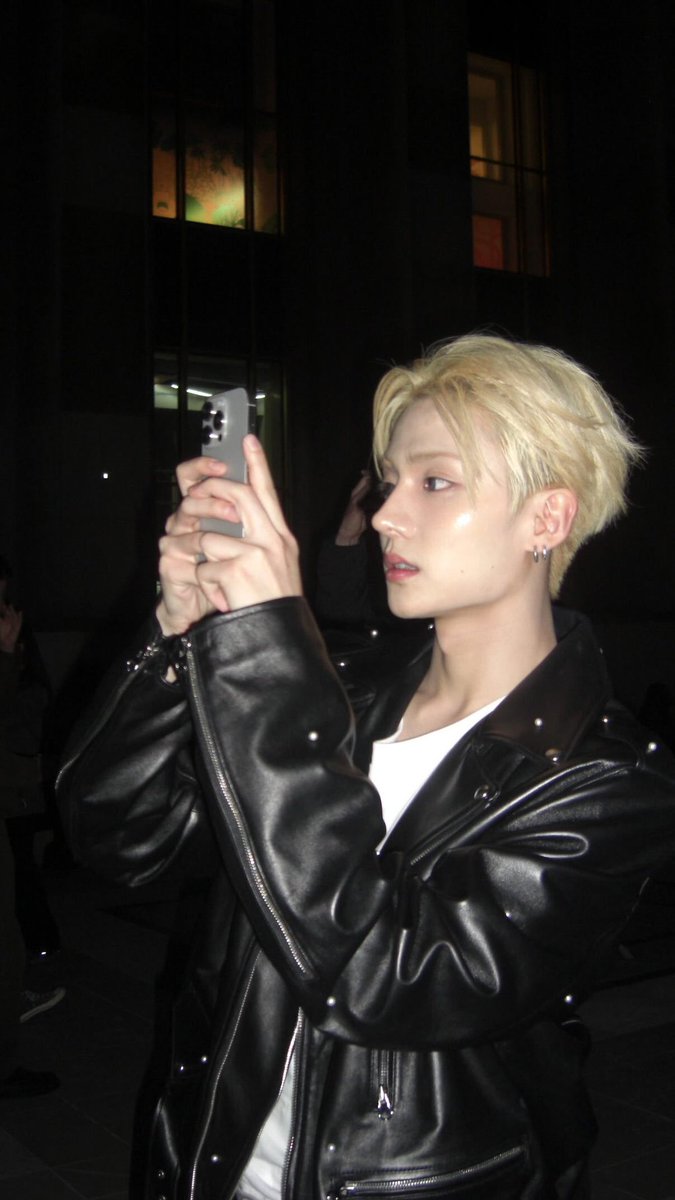 𝓪𝔀𝓪𝓪 ᶻ 𝗓 𐰁 || kinda ia tweet media