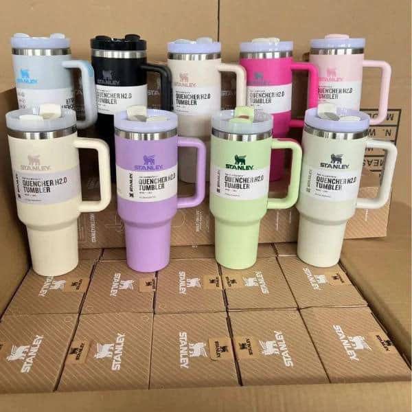 dezeenah's tweet photo. Frame 1: Stanley quencher cup ₦25,000
Frame 2: Stanley quencher cup
₦20,000
Frame 3: Stanley quencher cup
₦20,000
Frame 4 Stanley quencher cup
₦17,000
📍Lagos, Nigeria 
Kindly help repost https://t.co/66AR07teA6