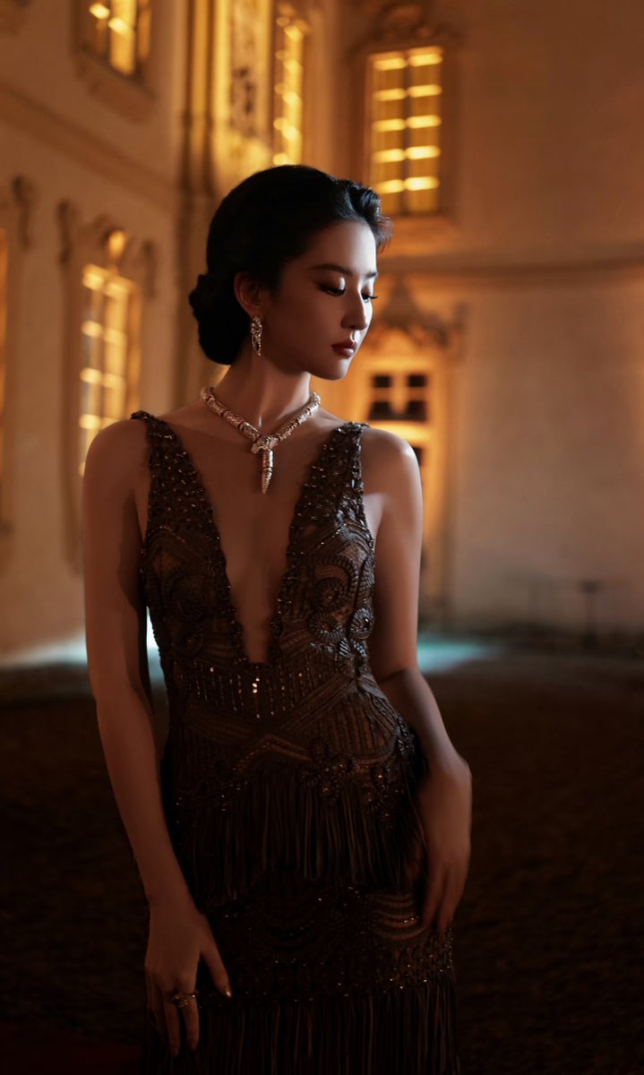 艳墨 Eros tweet media