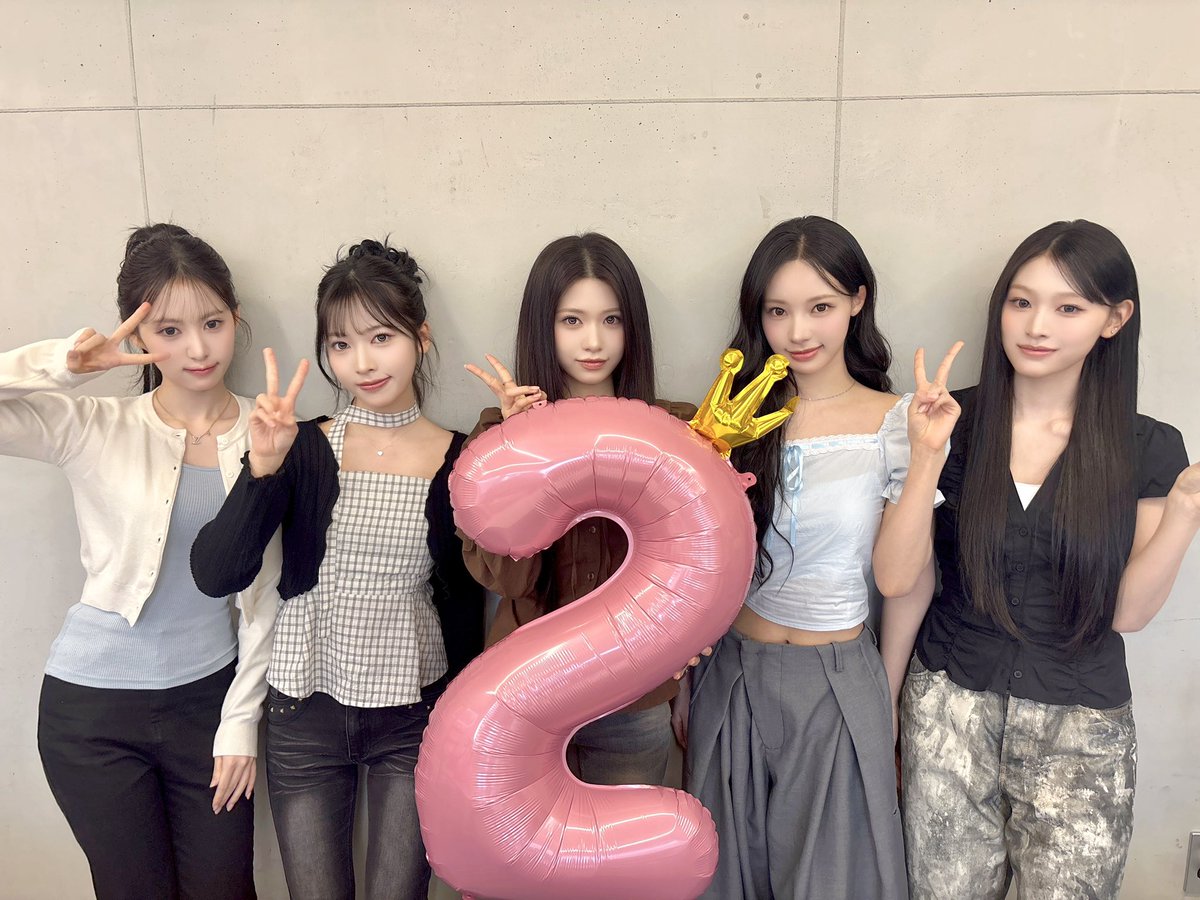 RESCENEofficial's tweet image. [📢]

잠시 후 8PM(KST)
리센느의 Youtube 라이브가 시작됩니다💓
Youtube에서 만나요!🙌🏻

🔗 youtube.com/@rescene_offic…

#WONI #원이 #ウォニ
#LIV #리브 #リブ 
#MINAMI #미나미 #ミナミ
#MAY #메이 #メイ
#ZENA #제나 #ゼナ
#RESCENE #리센느 #リセンヌ