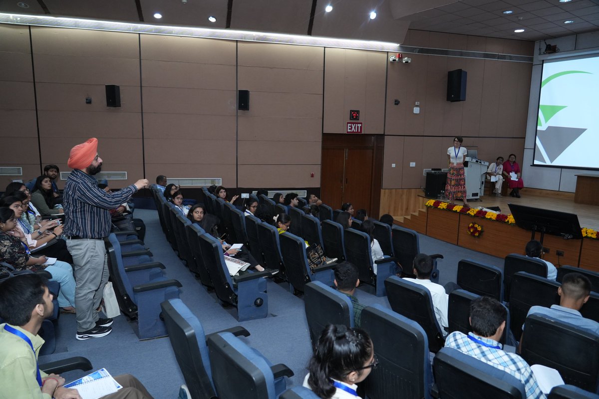 semanticClimate's tweet photo. CODATA Hands-On Workshop on “Liberation, Extraction and FAIR Reuse of Data”   The opening day of the workshop featured insightful discussions, bringing together researchers and experts to explore biodiversity, data practices, and the principles of open science.
@CODATA_India https://t.co/JMV4OhZNt0