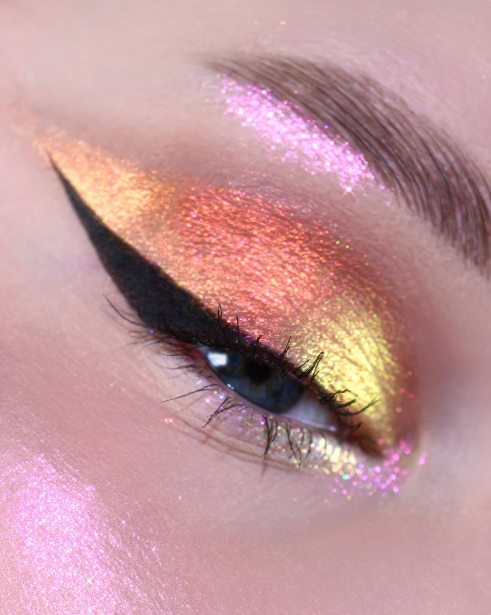 Karla Cosmetics tweet media