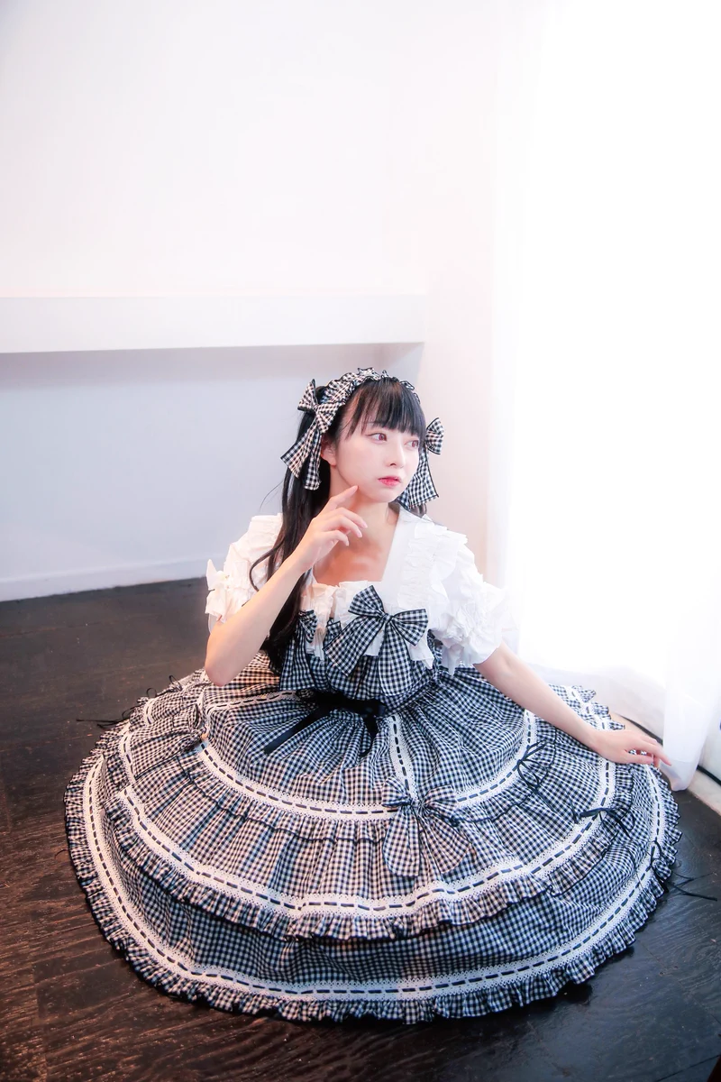 HEU9K92bYAI_a93?format=webp&