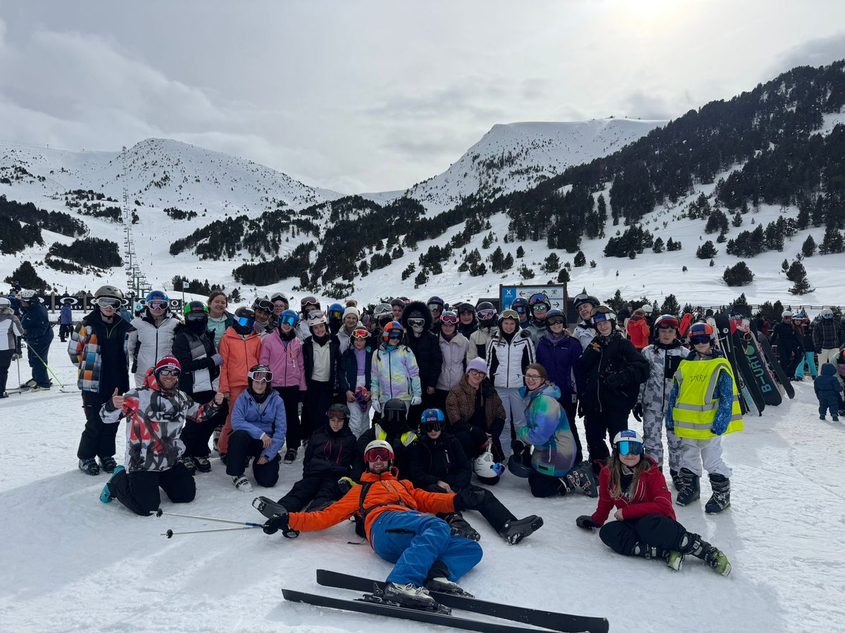 SLT Tours tweet media