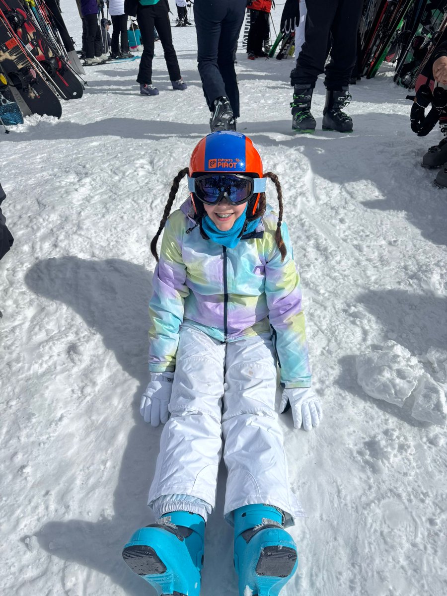 SLT Tours tweet media