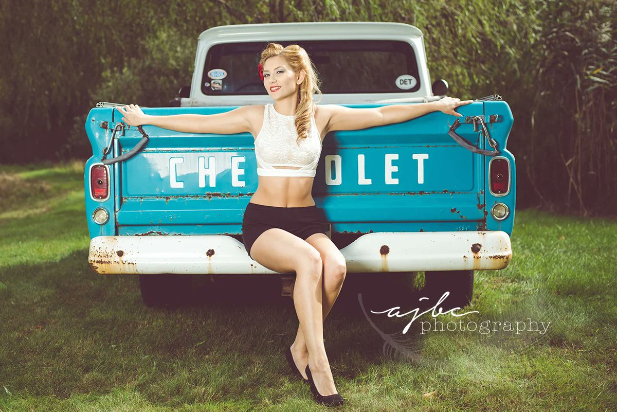 legsdaily's tweet image. Have a fun weekend! 💋
#legs #highheels #pinup