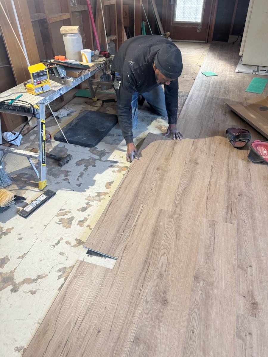 lowe_price's tweet photo. #Lowepricepainting
#Homereno https://t.co/HotcS3IpkR