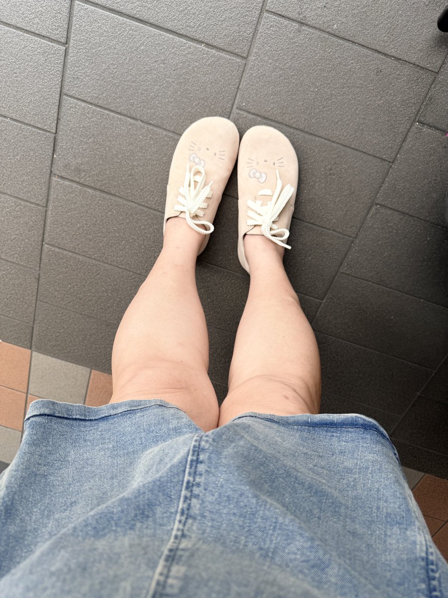 C for chubby and cute tweet media