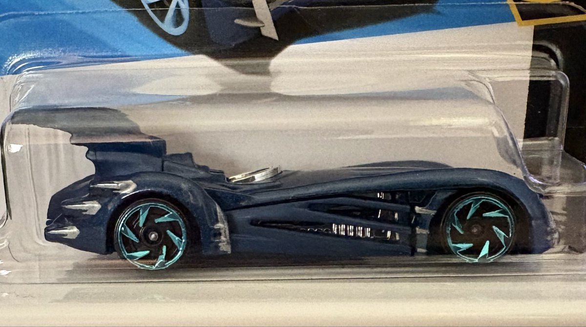 ダイズ tweet media