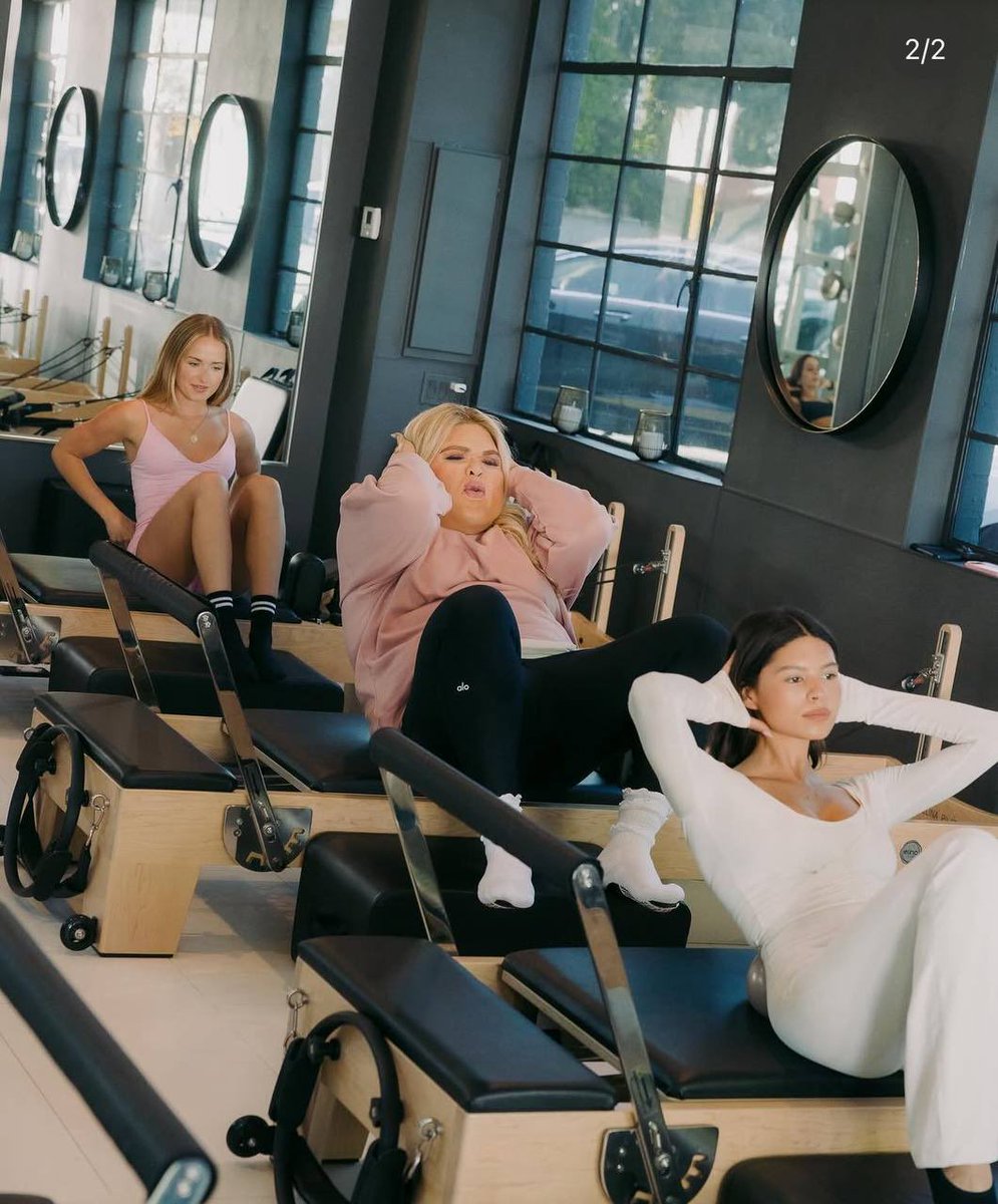 Jeffrey Carnage tweet media