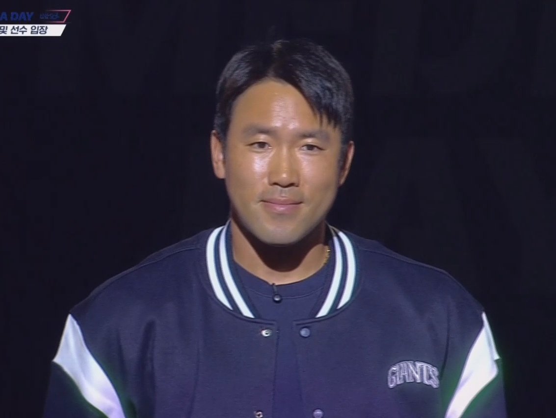 샤뀨ᡣ • . • 𐭩 tweet media