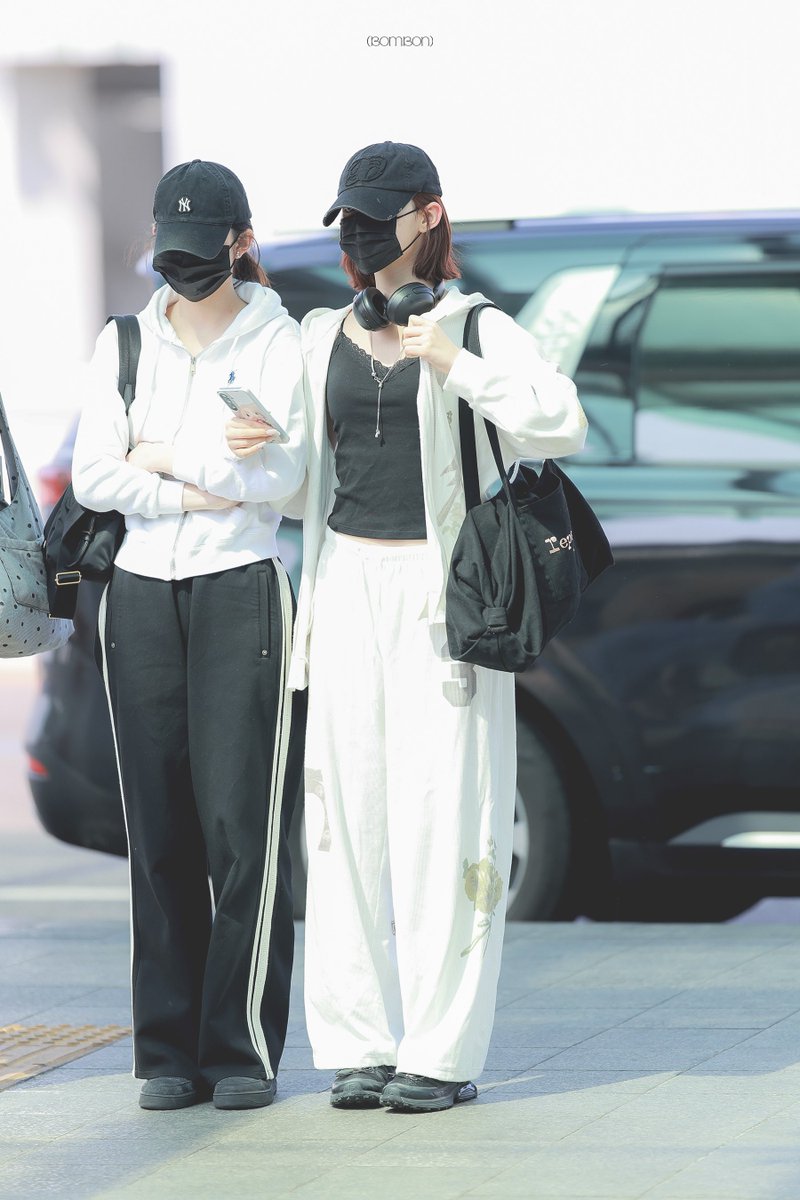 (BomBon) tweet media