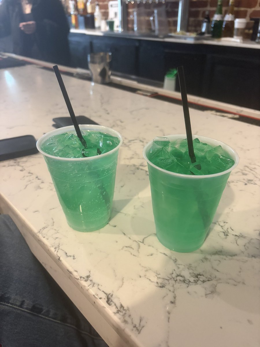 👩‍💻 tweet media