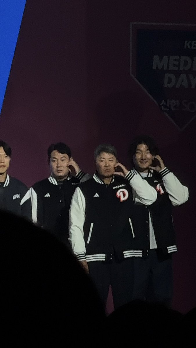 죽곰이 tweet media