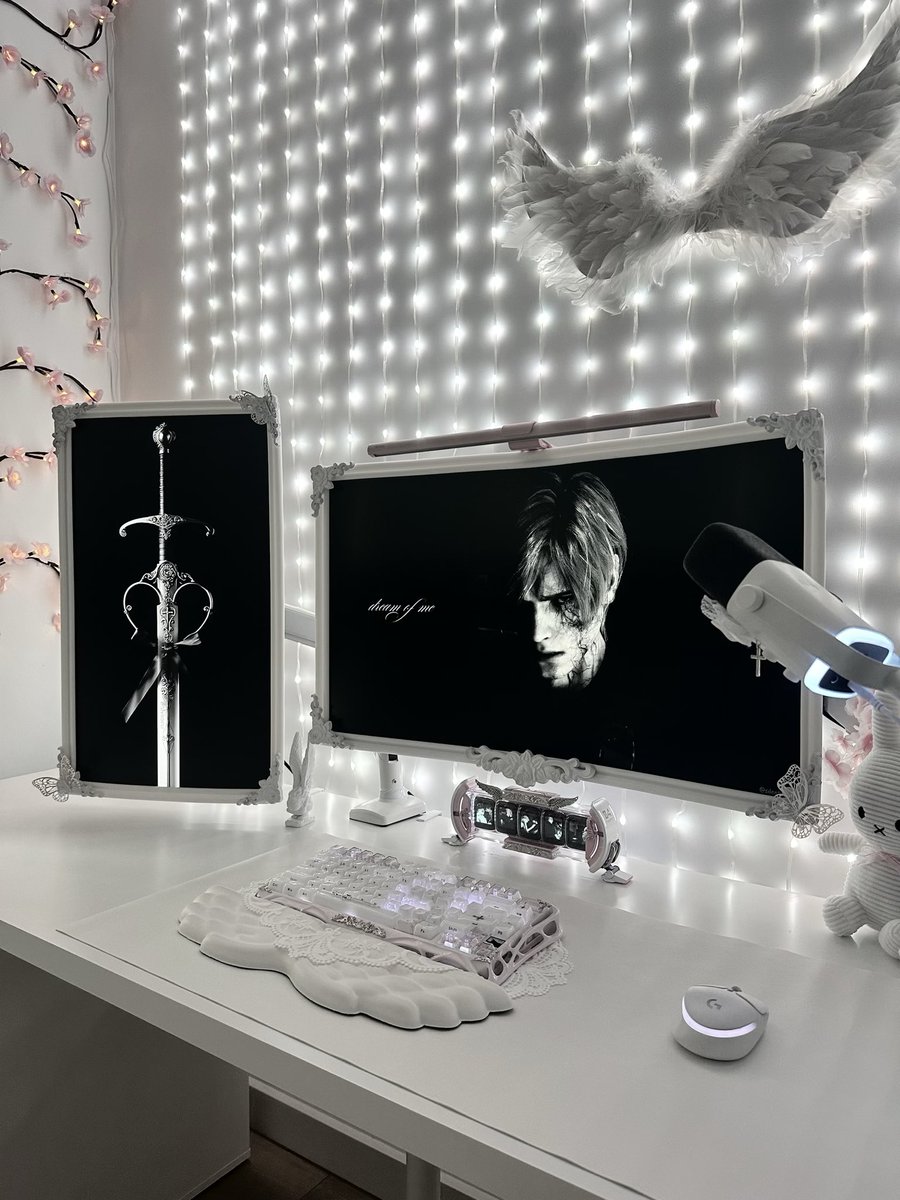 dollwls's tweet photo. setup update 🤍 #whitesetup #pcsetup https://t.co/kXDgHNT3oO