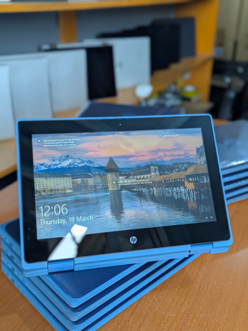 Laptop Point 💻 tweet media