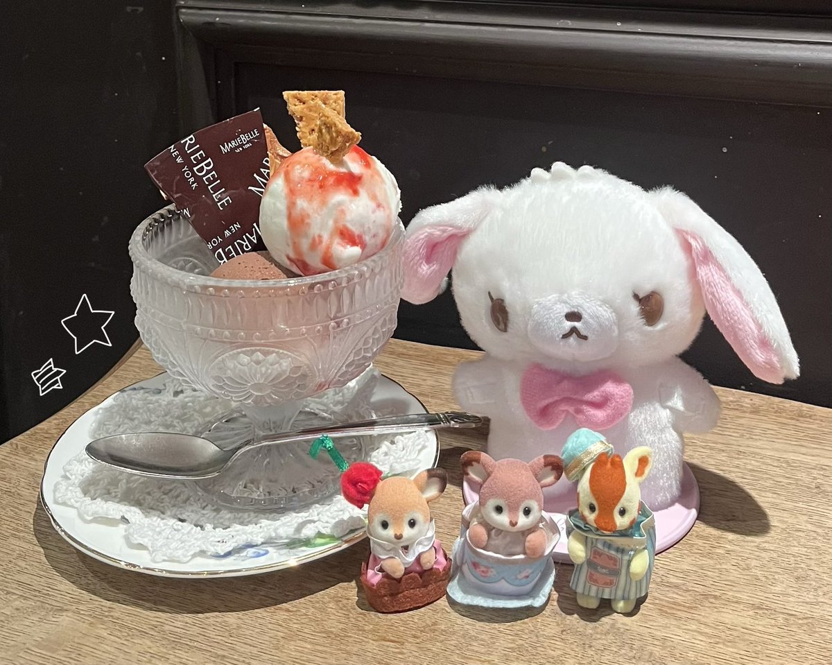 nyanderful_'s tweet photo. 🍨🍫🍓♫ https://t.co/WPqDCTnjSw