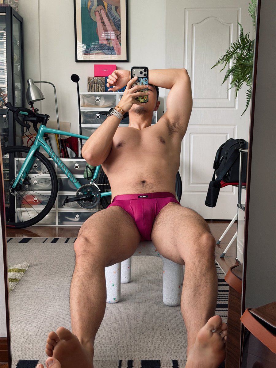 quebaner tweet media