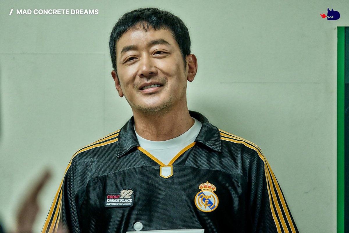 studiodragonKR's tweet image. Take a breather with these behind-the-scenes stills😌
#MadConcreteDreams premieres every weekend on #Viki