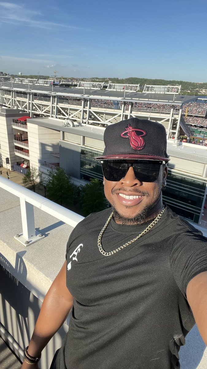 Posideon Young-Lewis tweet media