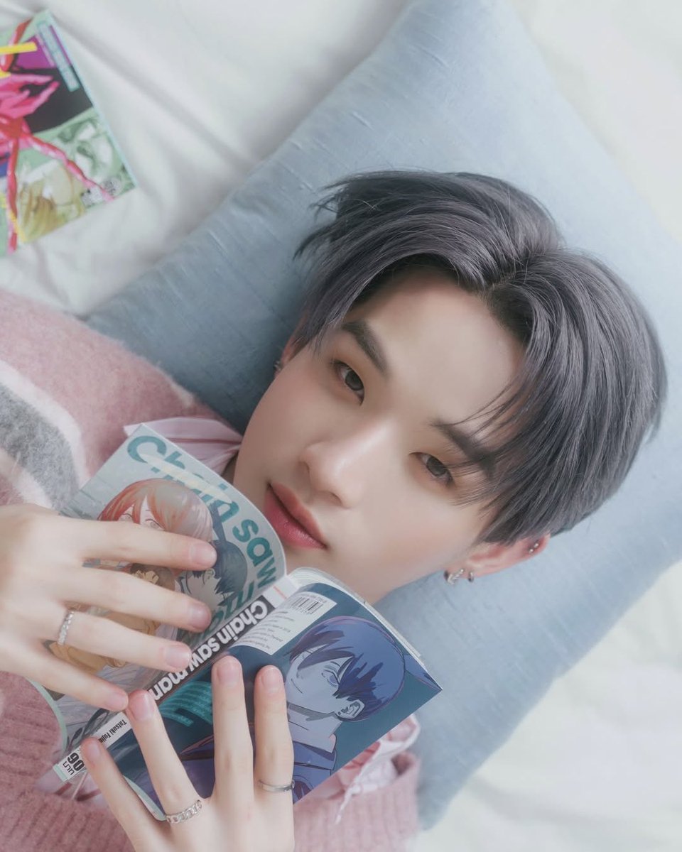 HongofficialTH's tweet photo. 🍦IG — hongshihoshi Posted
🗓 26 / 03 / 26

Kono Cool Ash no boku, kawaikunai?​

ผมเทาที่ใช่ ต้องสีผมการ์นิเย่ Cool Ash เท่านั้น 😏​

#GarnierThailand #GarnierColorMix #มิกซ์สีฮง #รีวิวสีผมการ์นิเย่ #HairColor​

🔗 — https://t.co/we5RR3tCIw

➖  
#hongshihoshi 
#LYKN https://t.co/oDen4FDLLo
