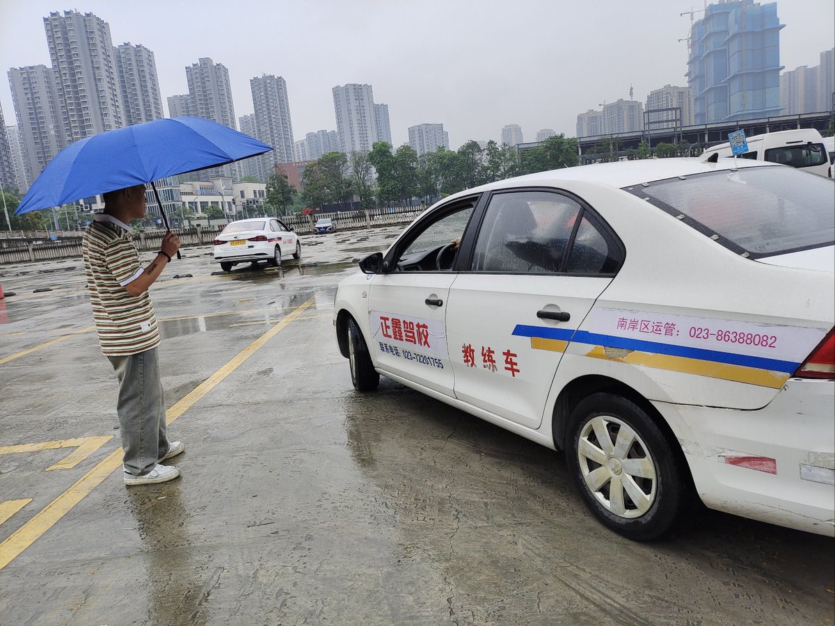 Melissa Lombard tweet media