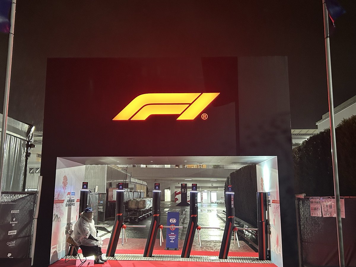 キャメル tweet media