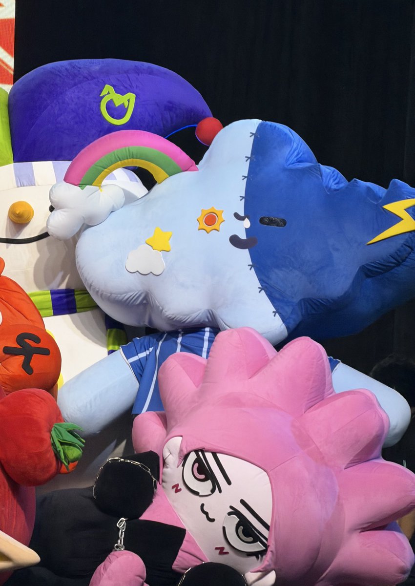 — 𝐏𝐥𝐨𝐲 ツ 🐶🐾🐈⬛✨ tweet media