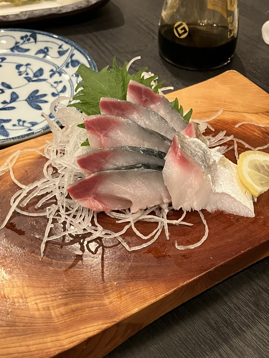 dio_tare's tweet photo. 昨日はゴルフから飲み会🍻早朝から深夜まで濃厚に遊びました。
ゴルフ場にキョンがチョロチョロしておりました。 https://t.co/5L3GTQjCCw