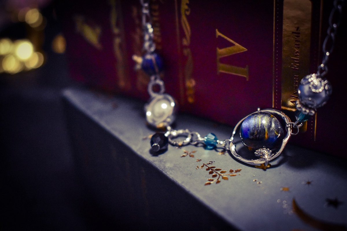 【🎪 #デザフェス63 ブース番号決定 🎪】

✦出展名
┊ たいようの泪
┊ 
✦ブース
┊ 【 南館4F┊R-236 】
┊ 
✦会場
┊ 東京ビッグサイト
┊ 
✦出展日
┊ 両日出展⊹ ࣪ ˖ 05/23-24(10:00-17:00)
┊ 

あなたに魔具を、日常に魔法を。
お気に召す子が見つかりますように。