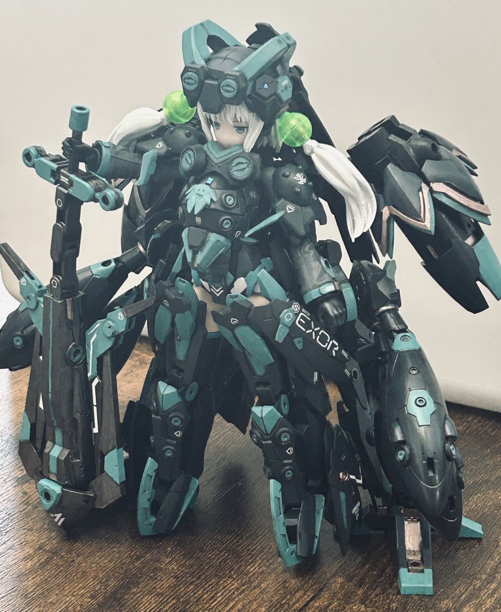 士蔵（しぐら） tweet media