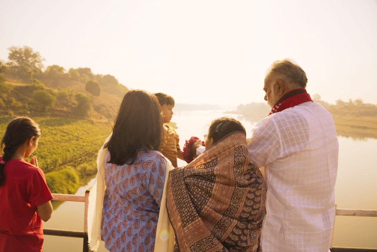 Prahlad Singh Patel ( वृक्ष से जल, जल से जीवन) tweet media