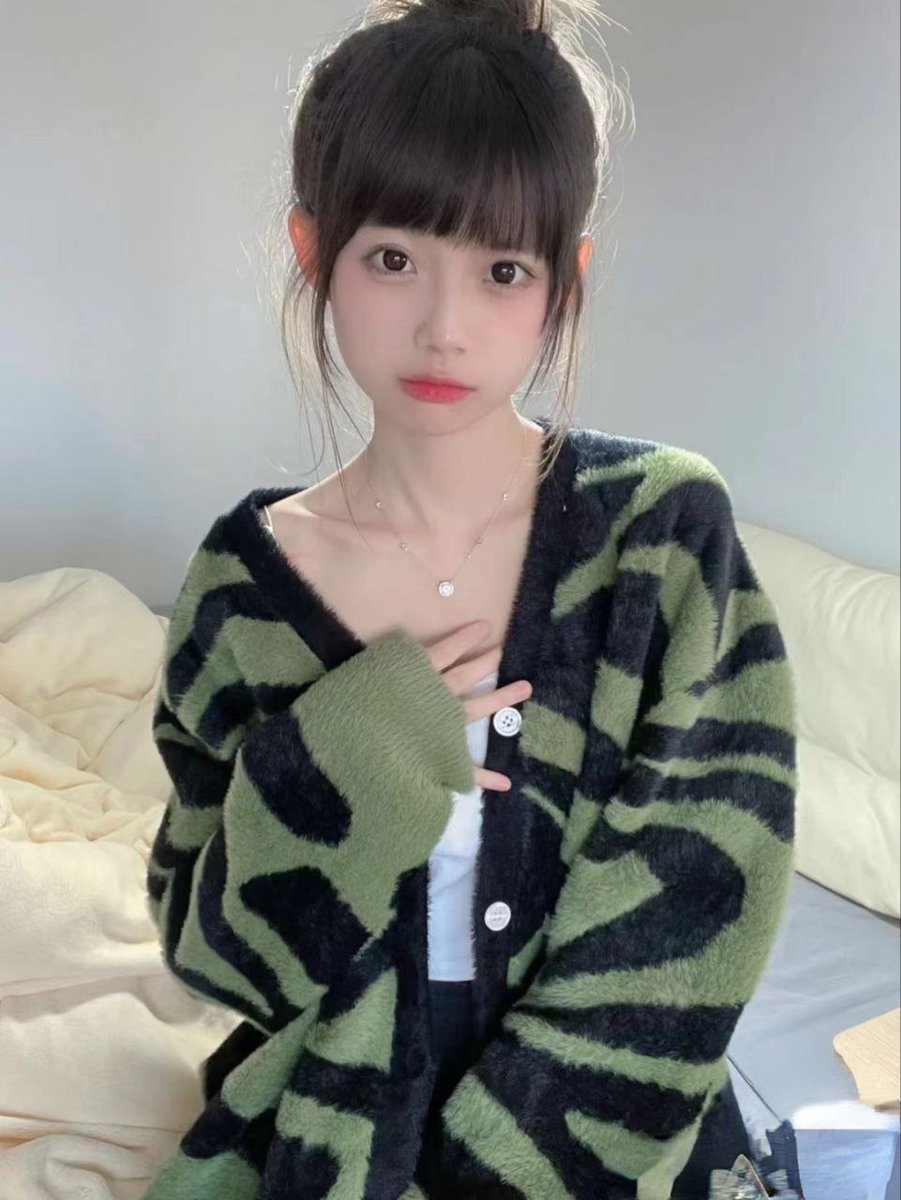 KaylaFrazao's tweet photo. 想带你看一个世界上最小最小的角落，是我的心，那里挤满了可爱的你
历下区
#济南
老师026
主页简介搞我
私信小秘书：https://t.co/GN7kieaTXV
#山东 https://t.co/Q97NEDDpqr